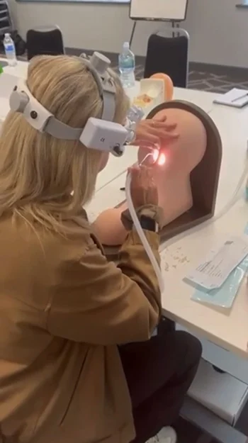 Hands on Microsuction Practice